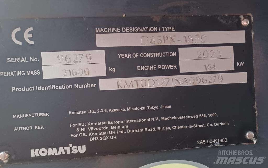 Komatsu D65PX-18 Telaketjupuskutraktorit