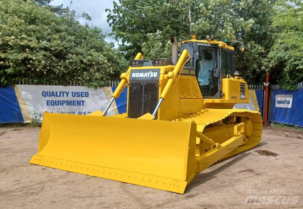 Komatsu D65PX-18 Telaketjupuskutraktorit