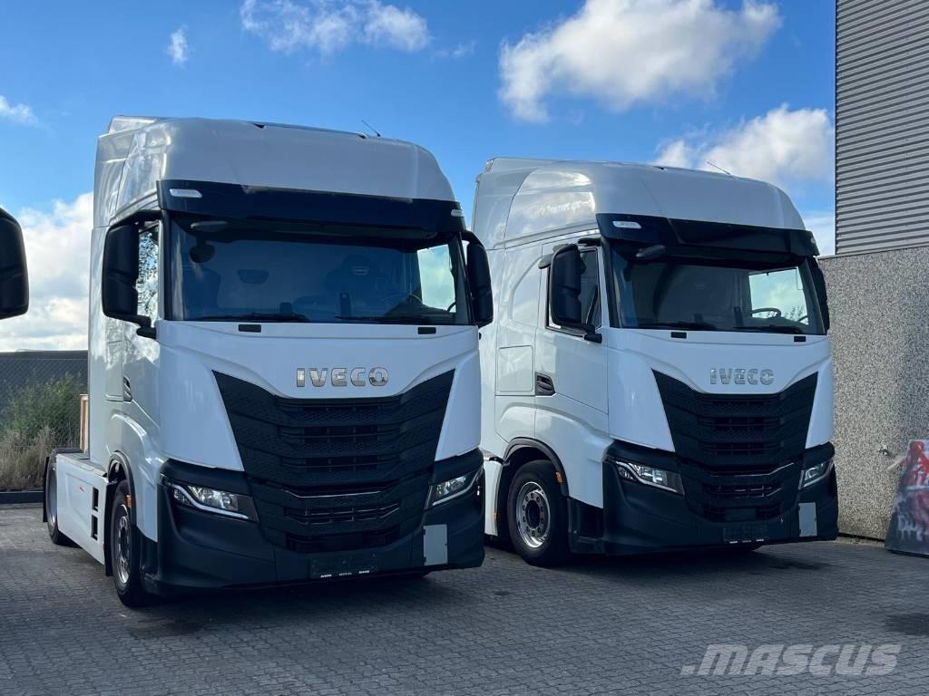 Iveco S-Way AS 440 Vetopöytäautot