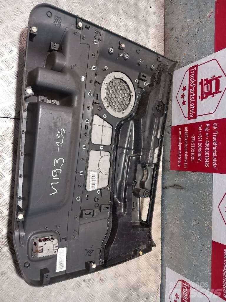Volvo FH 12 20584915 Ohjaamot ja sisustat