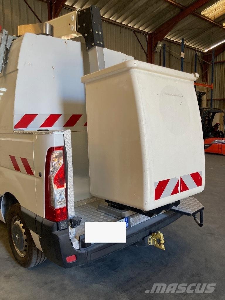 Renault Nacelle Nostolava-autot