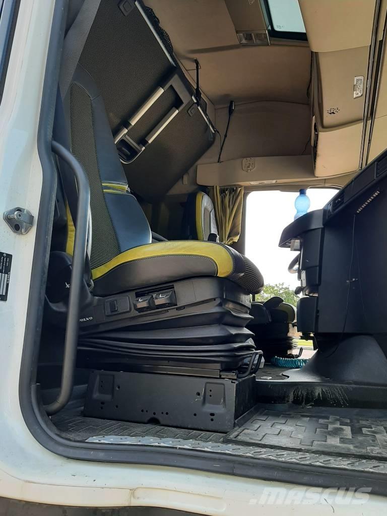 Volvo FH 16 Vetopöytäautot