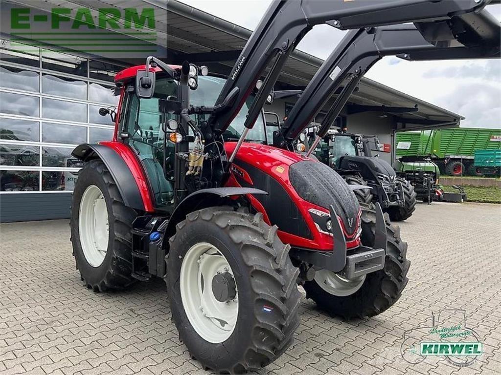 Valtra a 105 Traktorit