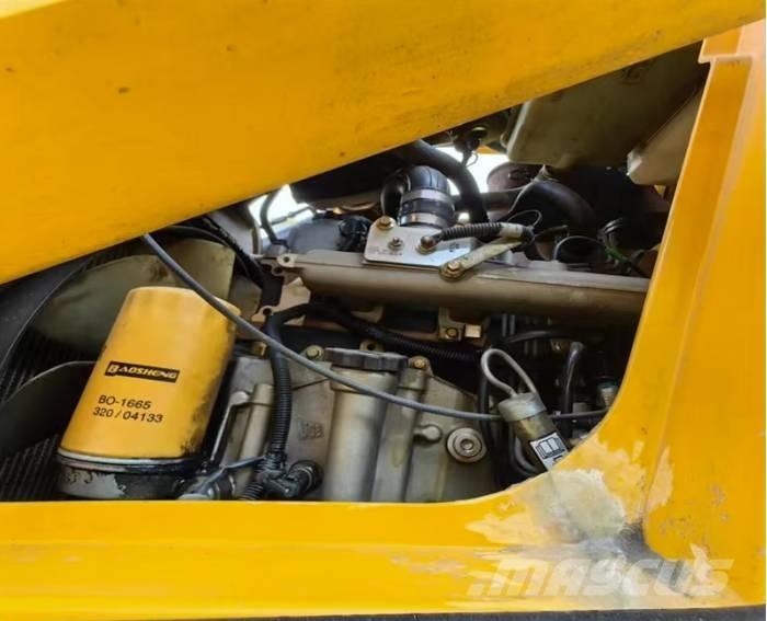 JCB 3CX Kaivurikuormaajat