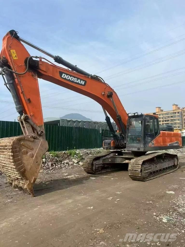 Doosan DX420LC Telakaivukoneet