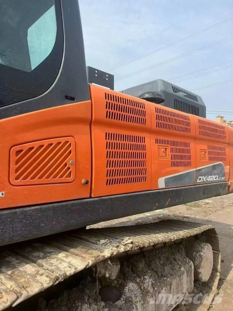 Doosan DX420LC Telakaivukoneet