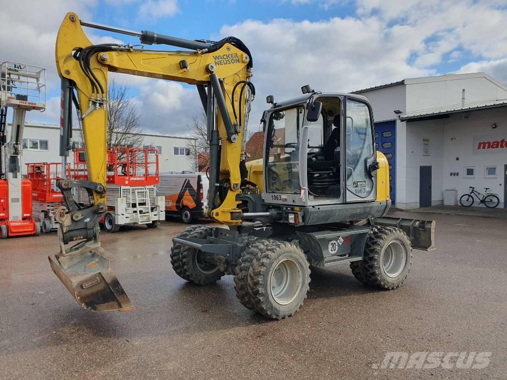 Wacker Neuson EW100 Pyöräkaivukoneet