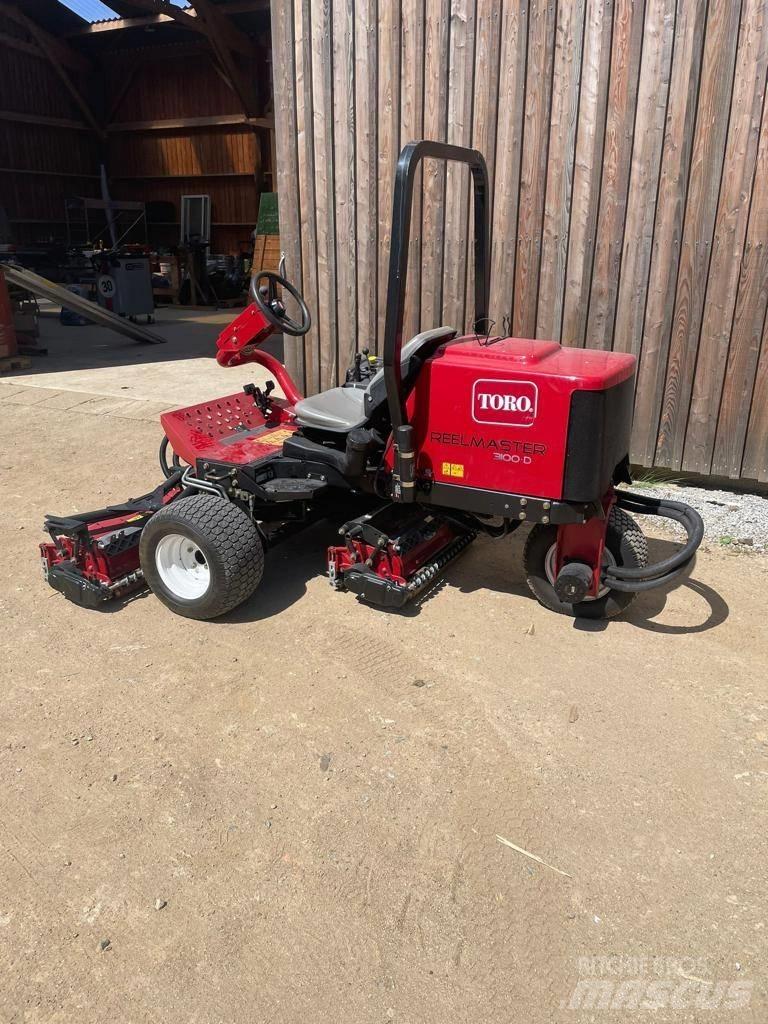 Toro 3100-D Reuna-alueiden ja karheikkojen leikkurit