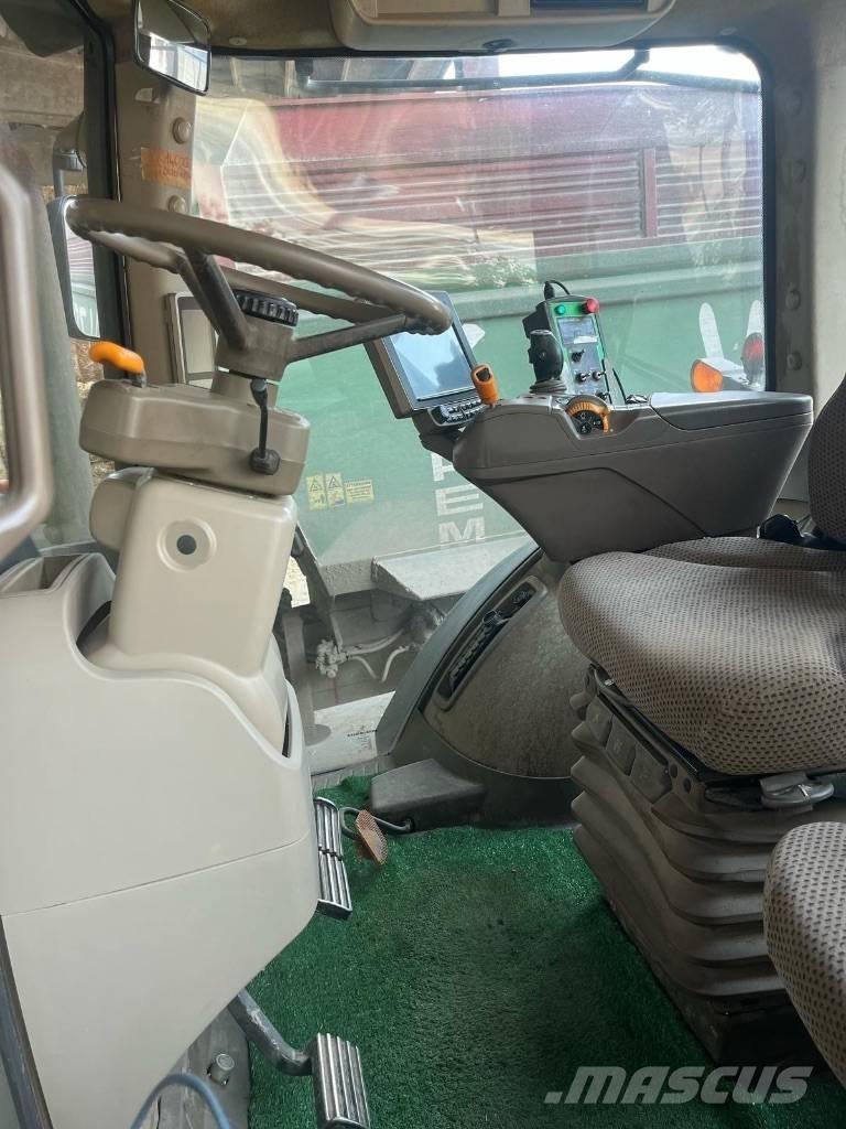 John Deere 7230 R Traktorit