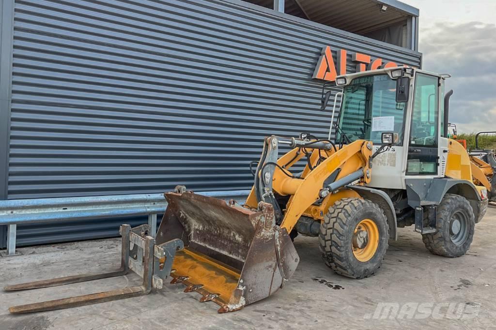 Liebherr L 506 Pyöräkuormaajat