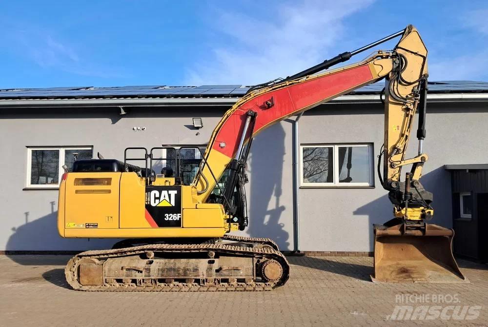 CAT 326 F L Telakaivukoneet