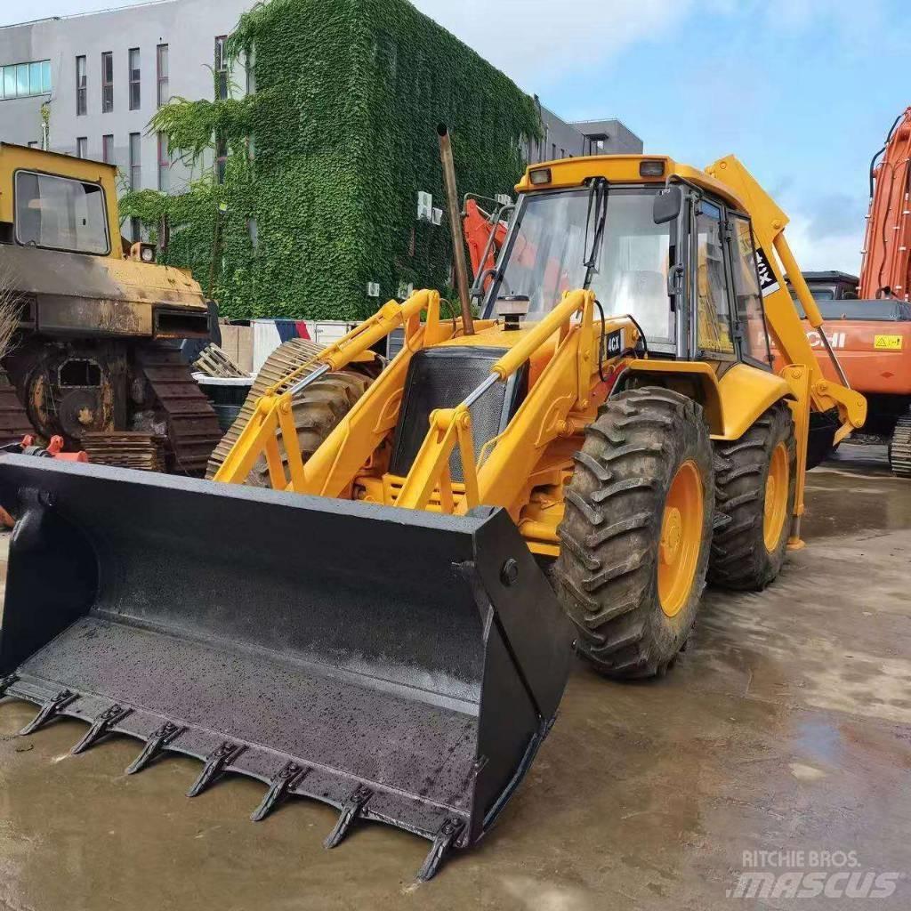 JCB 4 CX Kaivurikuormaajat