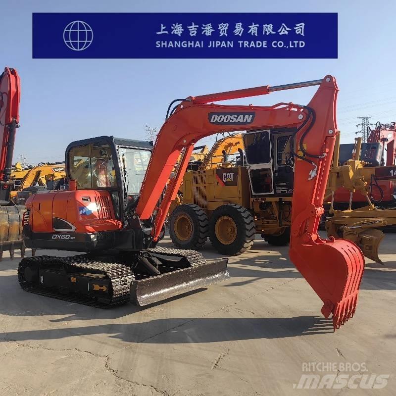 Doosan DX 60 Minikaivukoneet < 7t