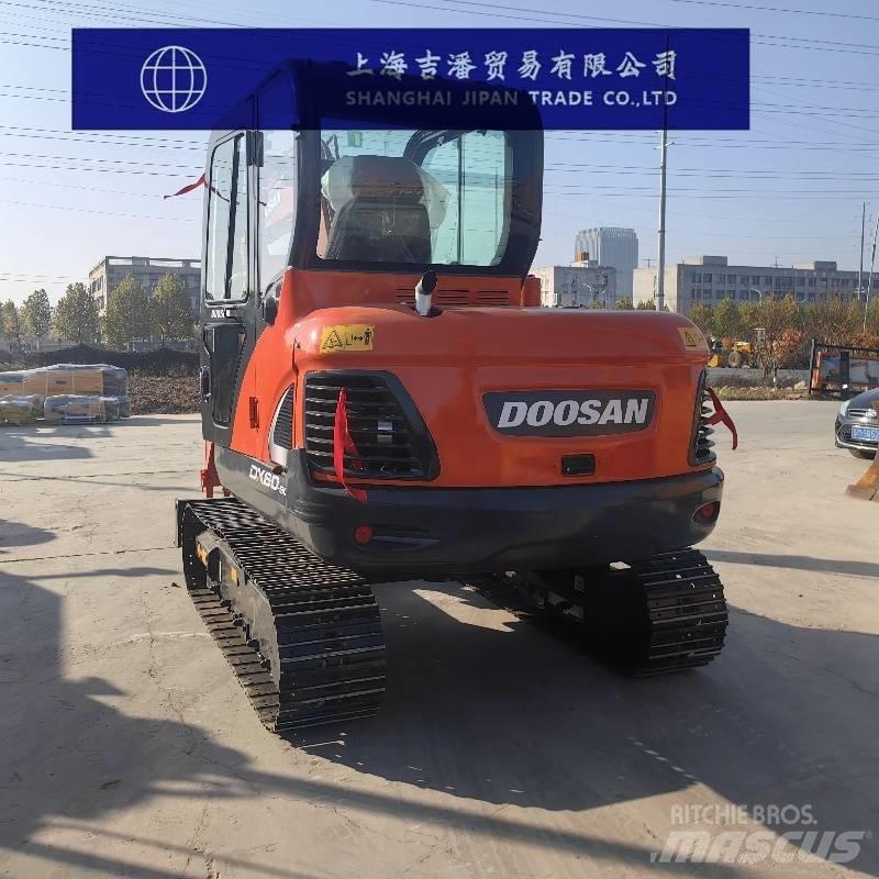 Doosan DX 60 Minikaivukoneet < 7t