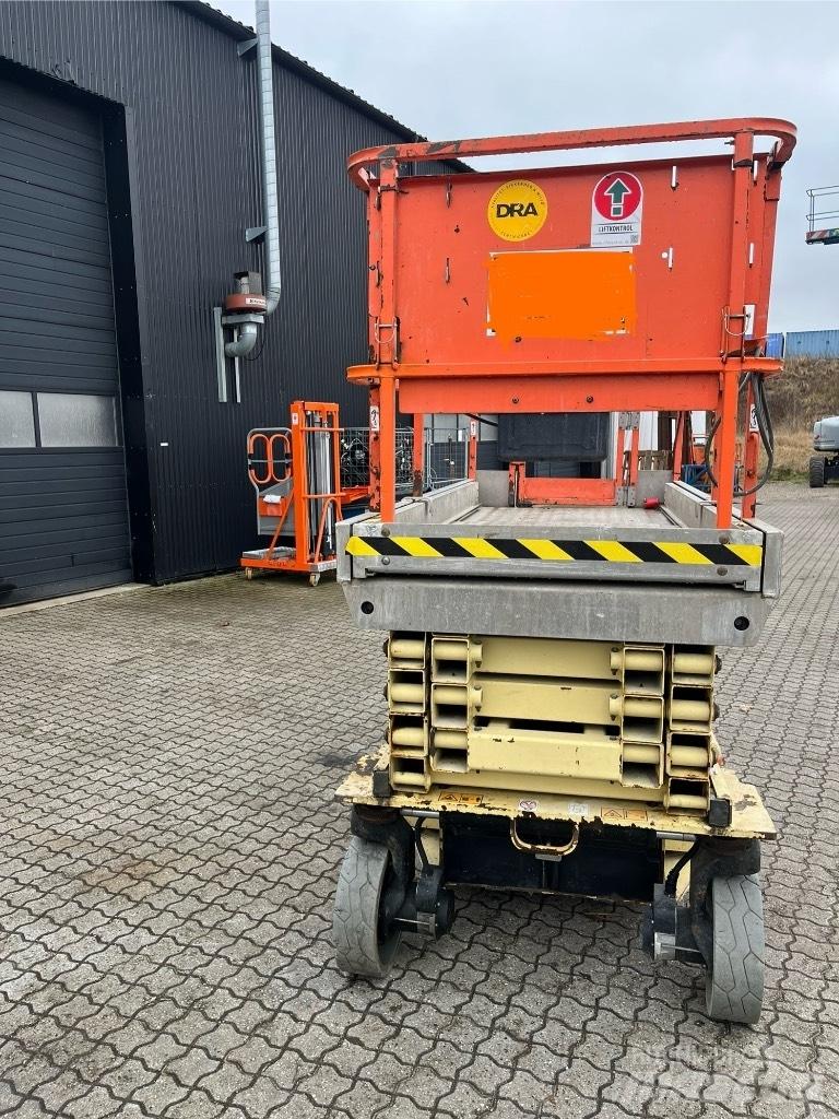 JLG 2646 ES Saksilavat