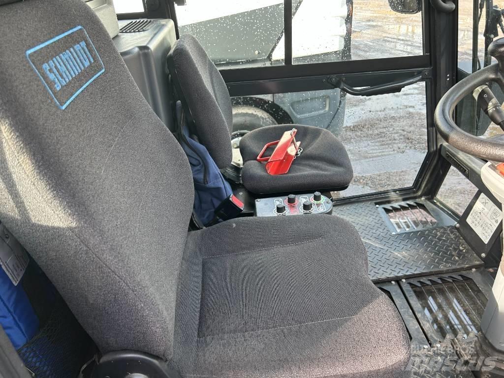 Schmidt Swingo 200 Lakaisukoneet