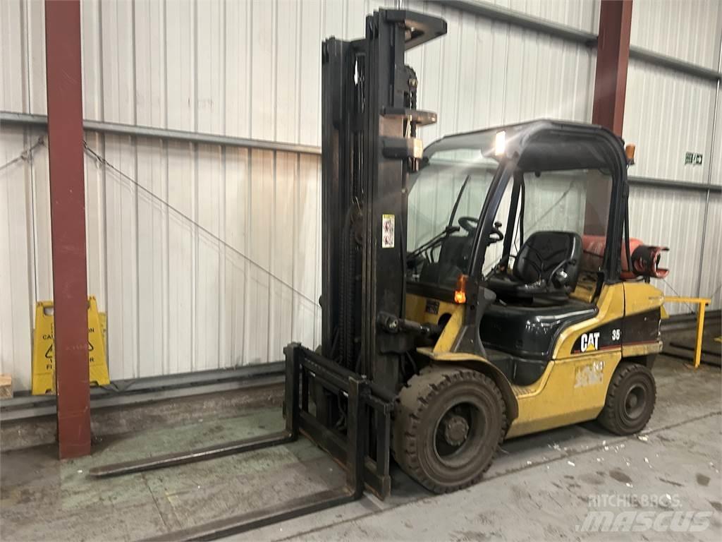 CAT GP35N Nestekaasutrukit