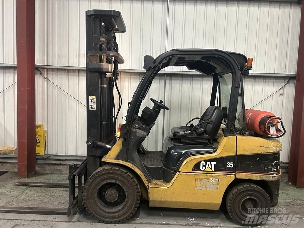 CAT GP35N Nestekaasutrukit