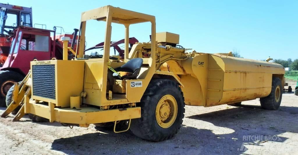 CAT 613 B Vesisäiliöautot