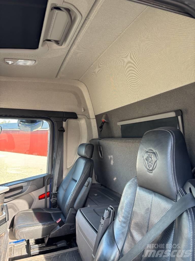 Scania R 650 Puuautot