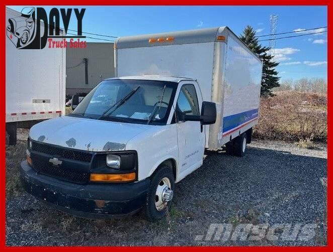 Chevrolet 3500 Tienhoitoautot