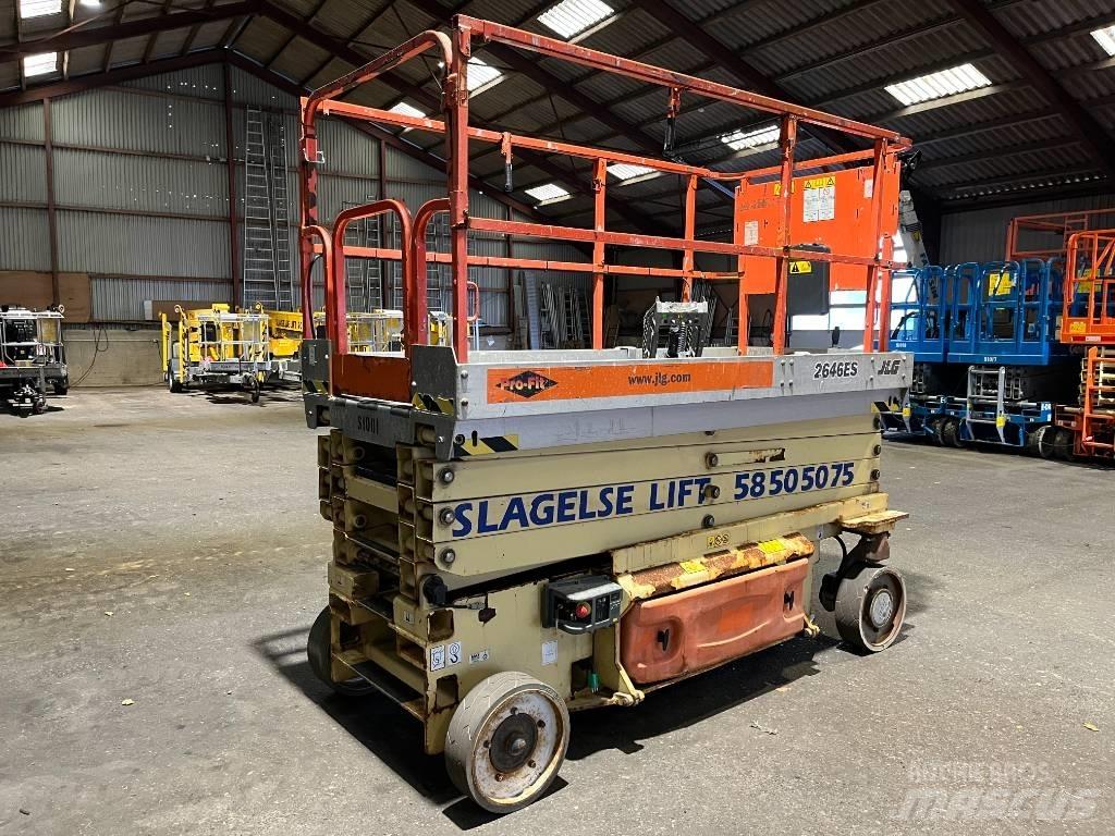 JLG 2646 ES Saksilavat