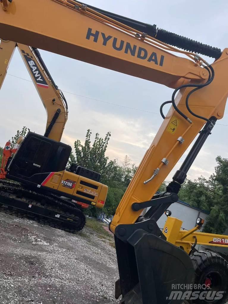 Hyundai R220 Telakaivukoneet