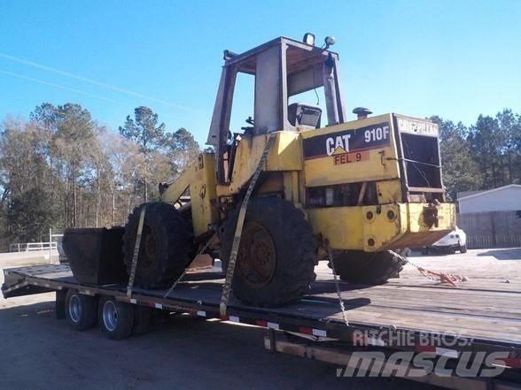 CAT 910 F Pyöräkuormaajat
