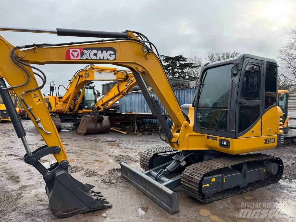 XCMG XE 60 DA Minikaivukoneet < 7t