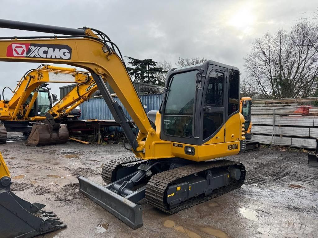 XCMG XE 60 DA Minikaivukoneet < 7t