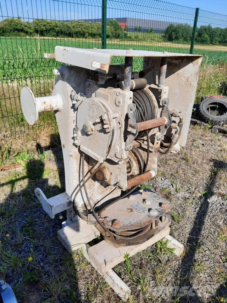 Bobcat Treuil / Winch Kurottajat