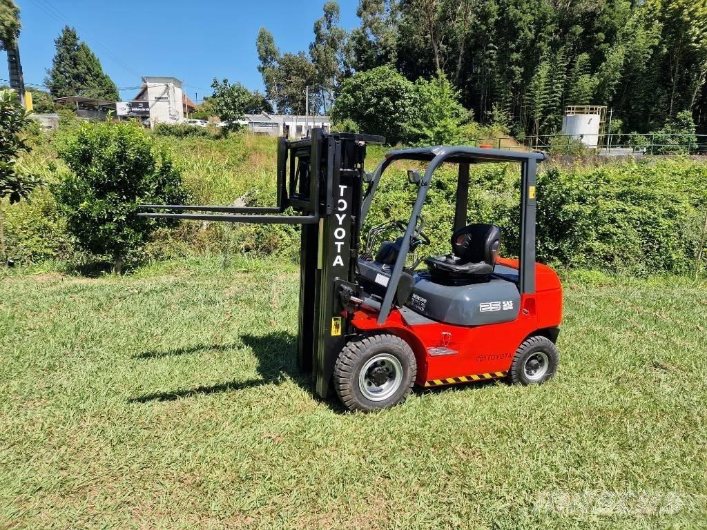 Toyota 25 Dieseltrukit