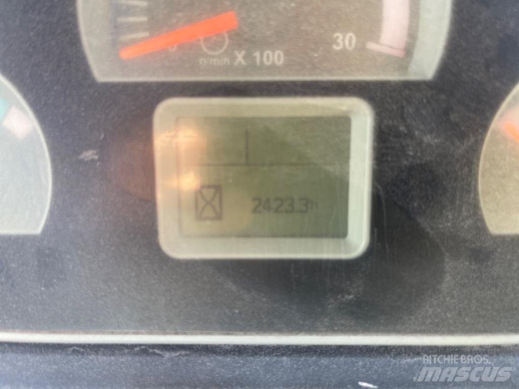 CAT 420 F Kaivurikuormaajat