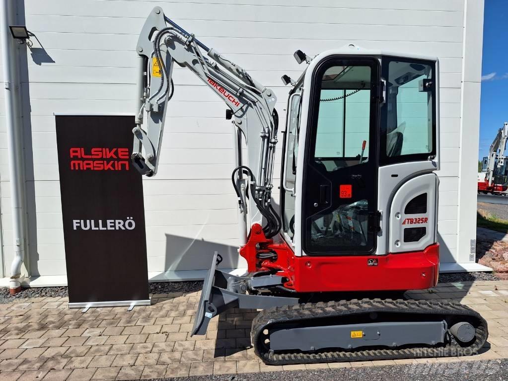 Takeuchi TB325R Minikaivukoneet < 7t