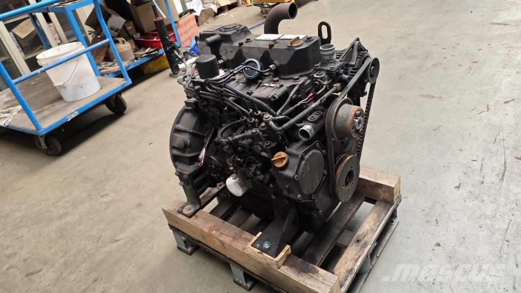 Yanmar 4TNV98 Moottorit