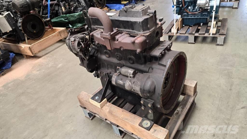 Yanmar 4TNV98 Moottorit