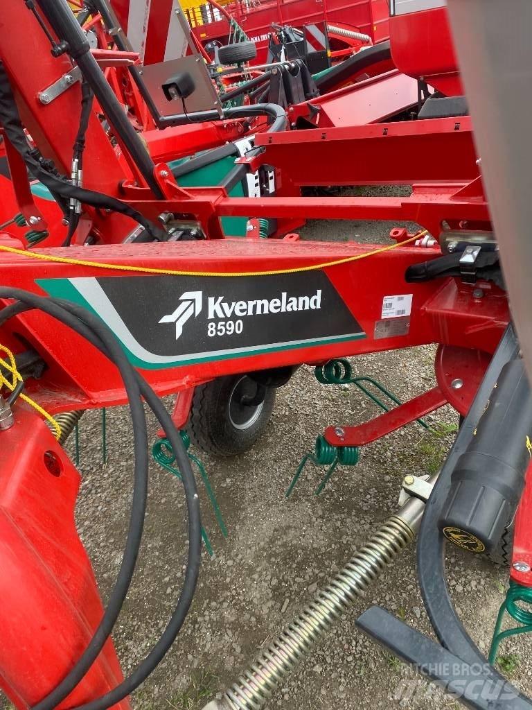 Kverneland 8590 Pöyhimet ja haravat