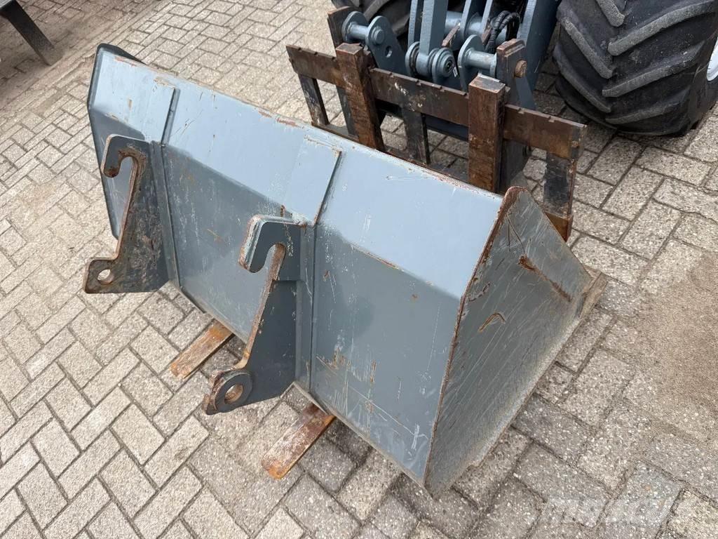 GiANT G2700 Pyöräkuormaajat