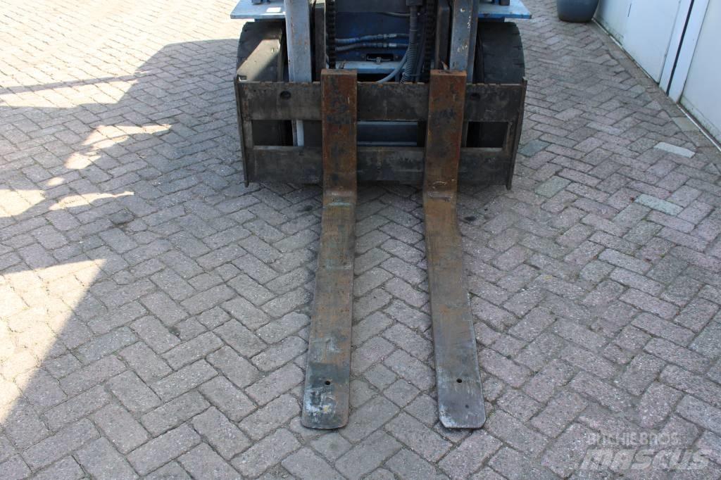 Daewoo D 40 S Dieseltrukit