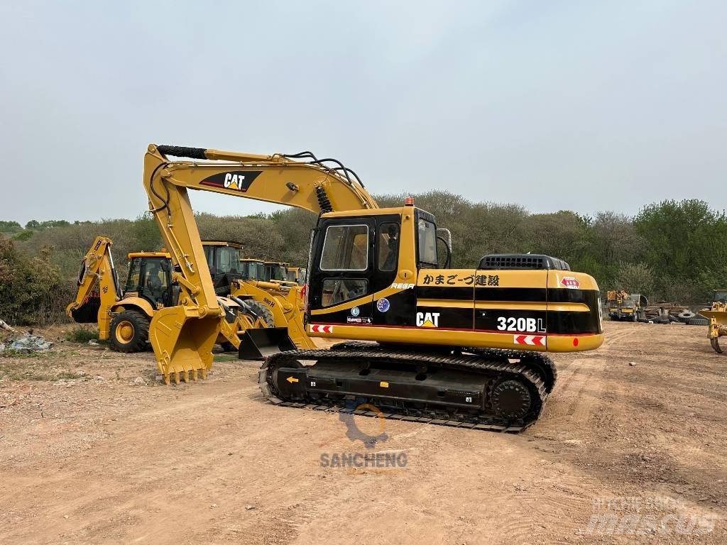 CAT 320 B Telakaivukoneet