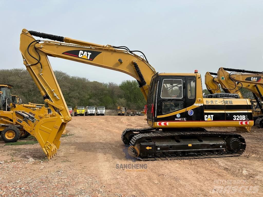 CAT 320 B Telakaivukoneet