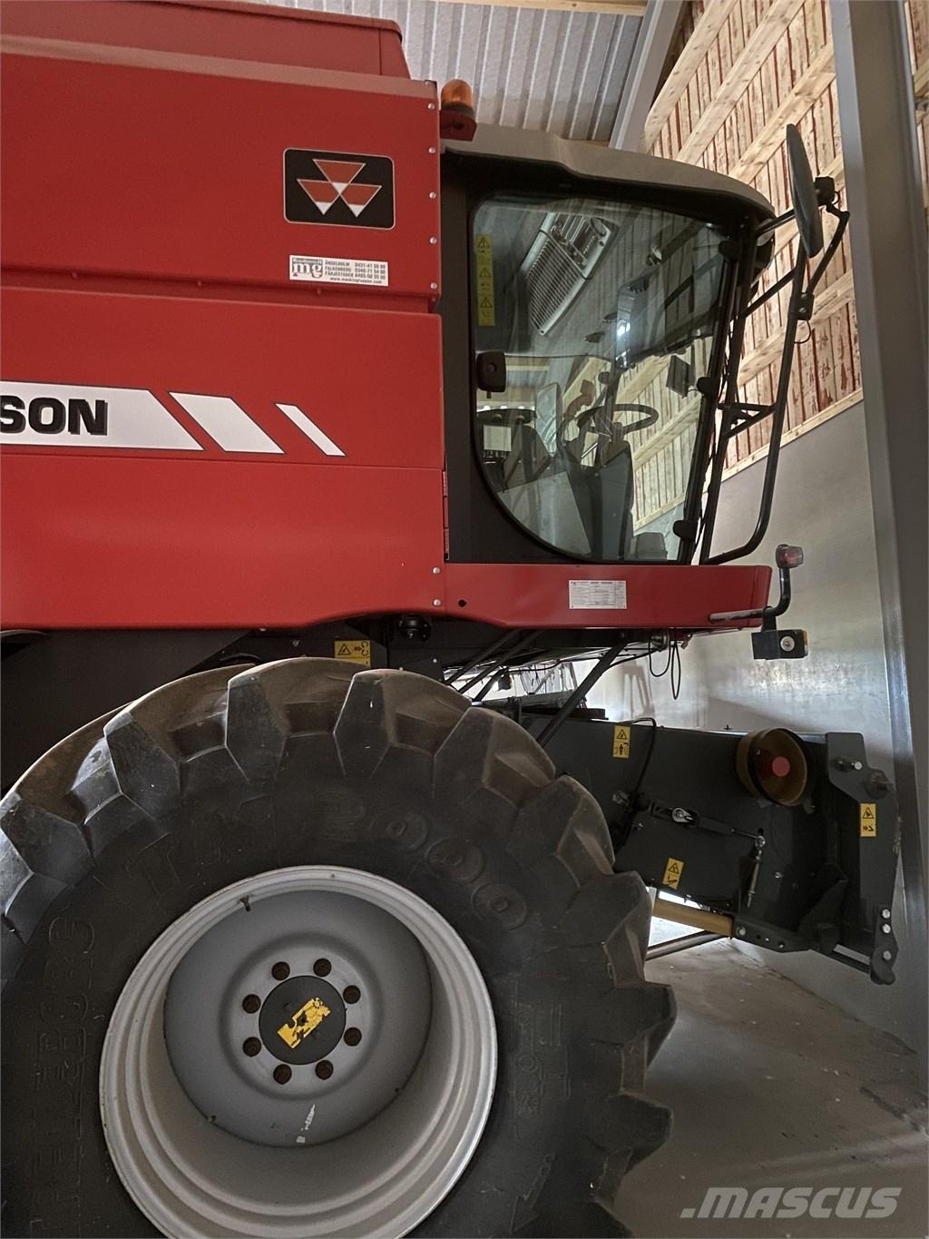 Massey Ferguson 7244 Leikkuupuimurit