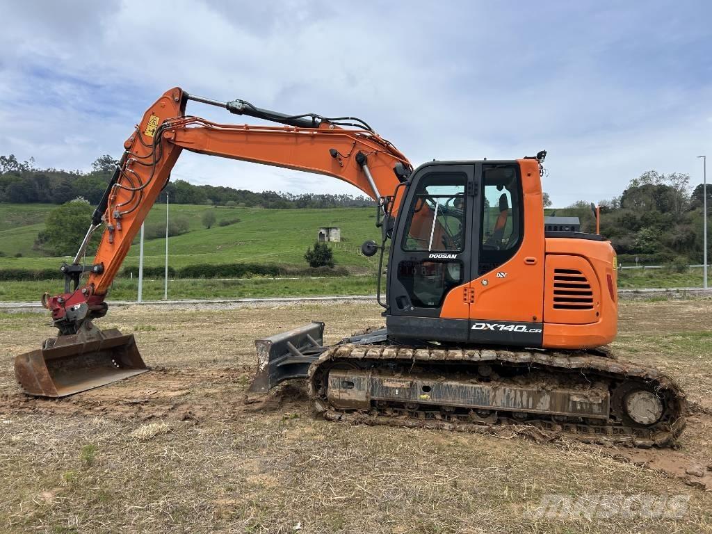 Doosan DX 140 Telakaivukoneet