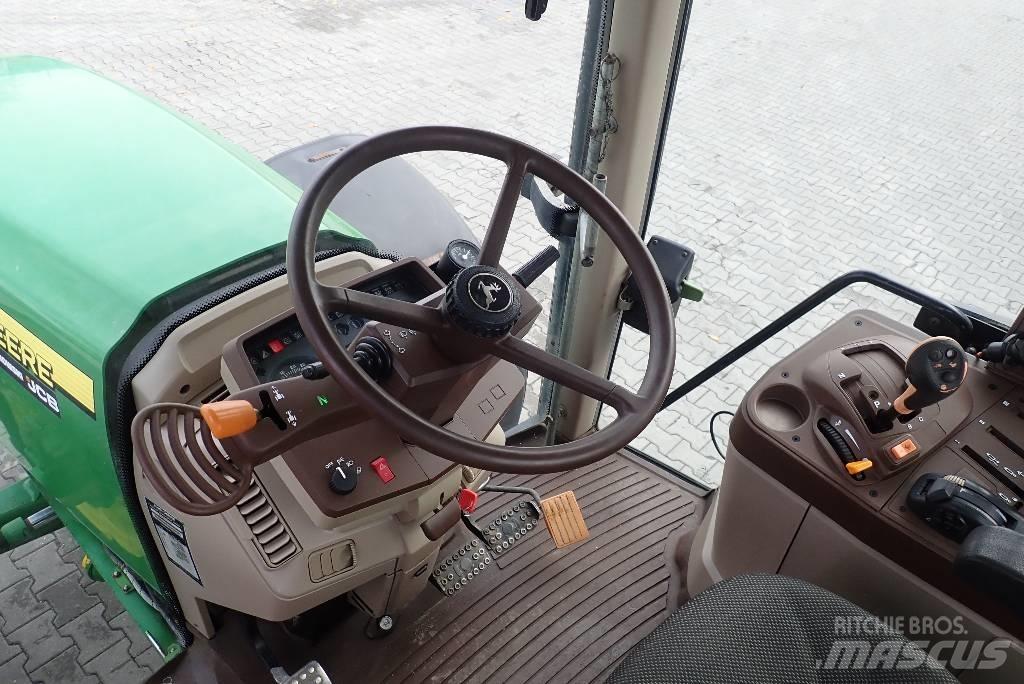 John Deere 6820 Traktorit