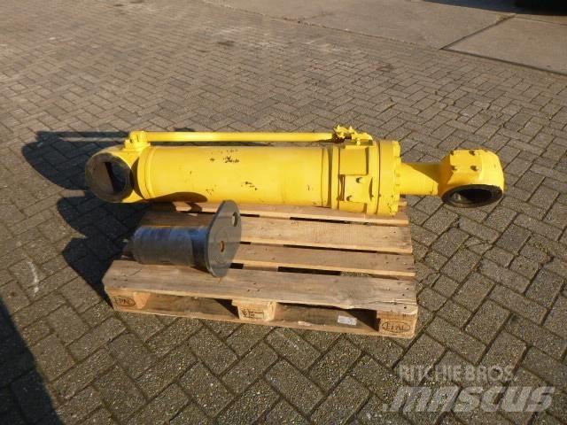Komatsu WA600 Hydrauliikka