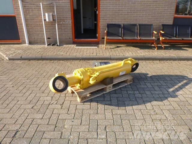 Komatsu WA600 Hydrauliikka