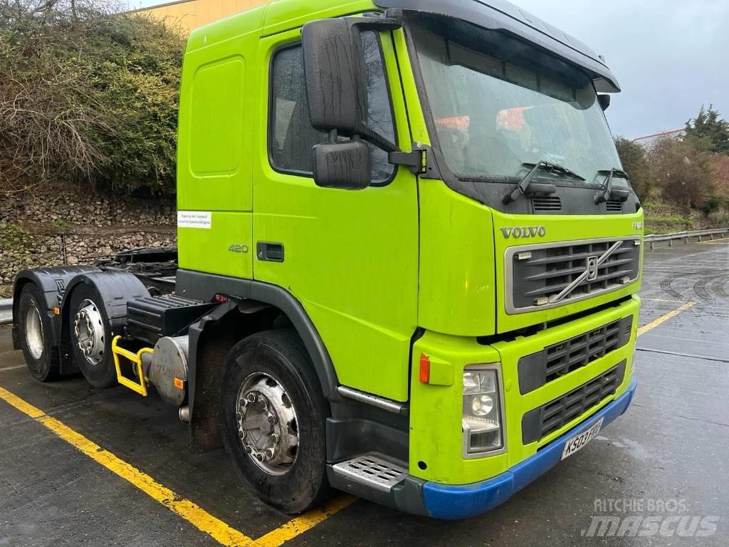 Volvo FM 12 Vetopöytäautot