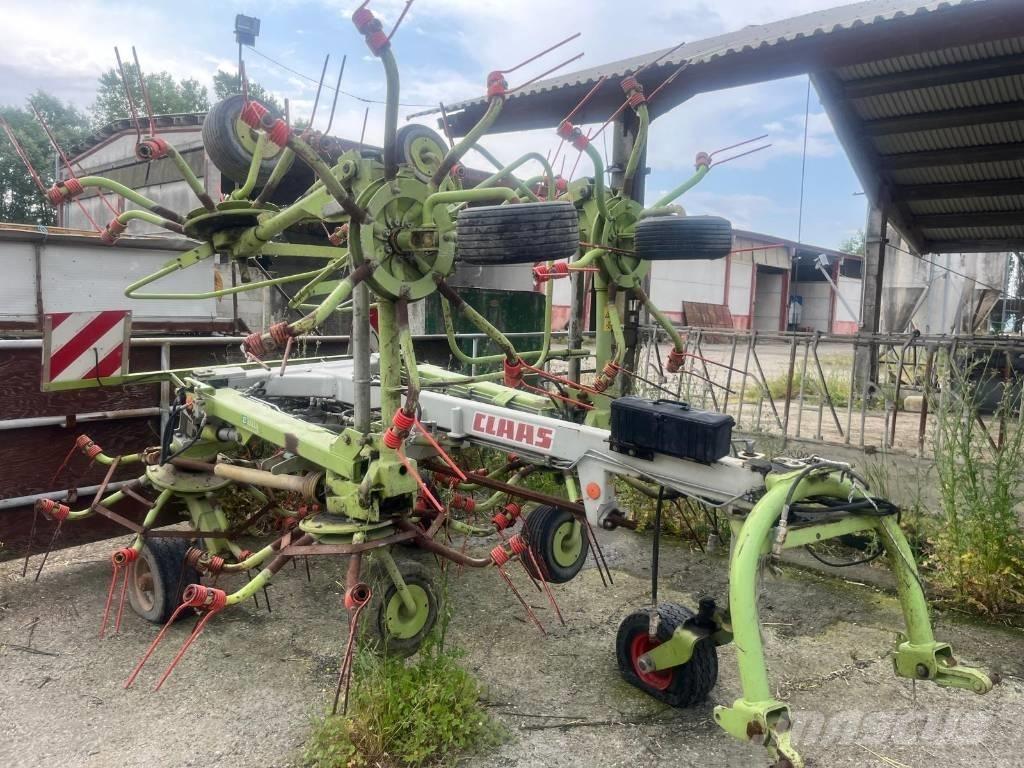 CLAAS Volto 1050 T Pöyhimet ja haravat