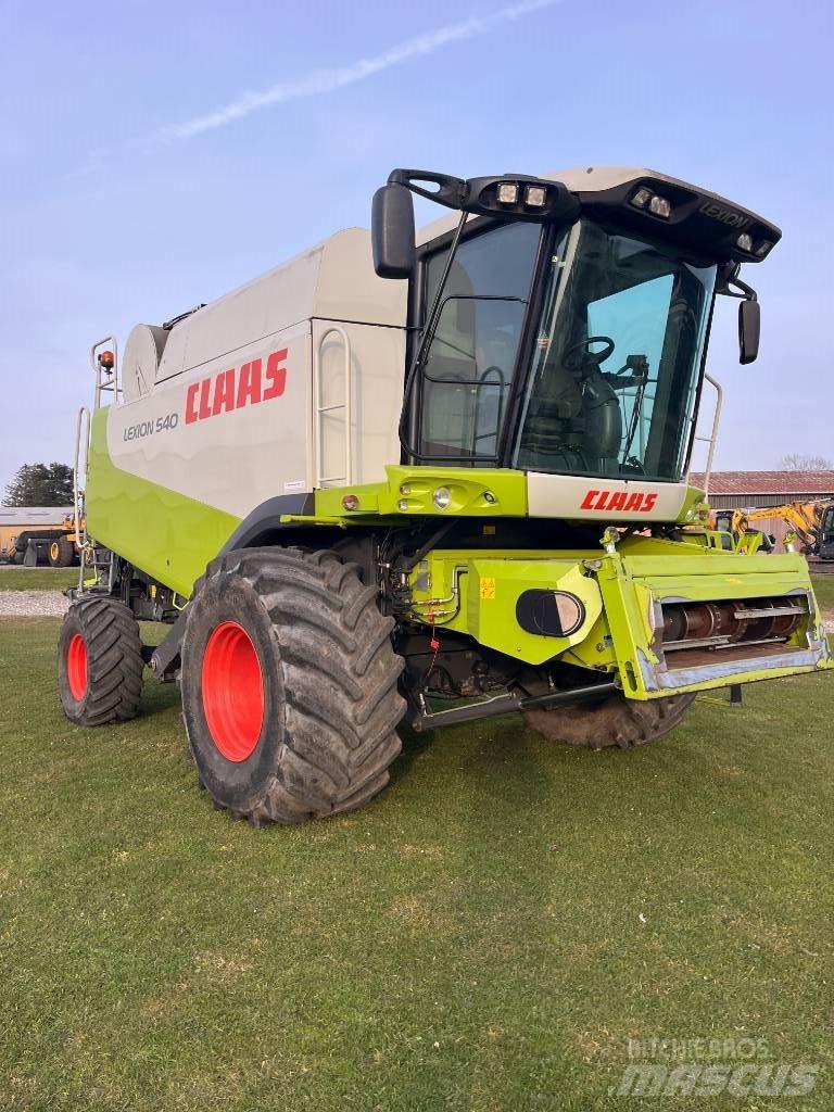 CLAAS LEXION 540 Leikkuupuimurit