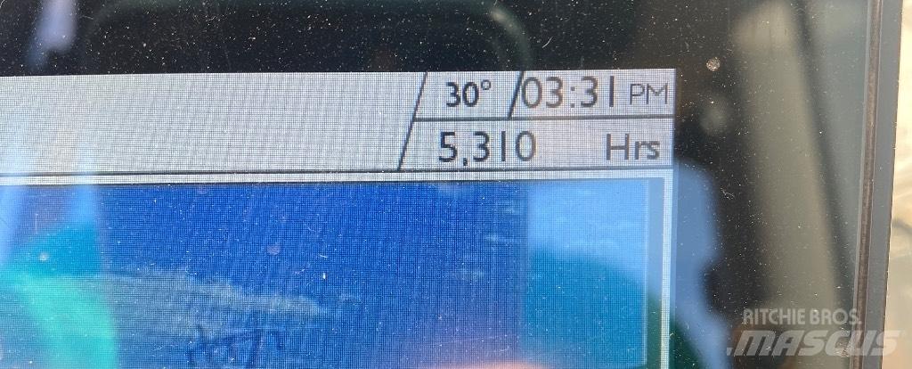 JCB 220 Telakaivukoneet
